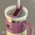 ماگ نِی‌دار استنلی Stanley Quencher صورتیِ یاسی 40oz- کد 0270 - Image 2