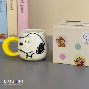 0315 ماگ دیزنی طرح اسنوپی دسته زرد