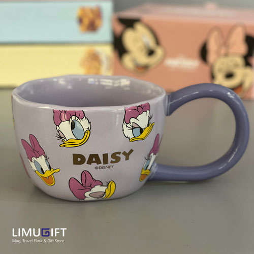 ماگ دیزنی دسته حلقه ای-دیزی ماگ دیزنی دیزی داک (Daisy duck) سرامیکی فانتزیِ بنفش - کد 0326 - Image 1
