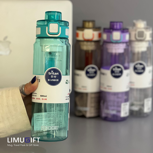 قمقمه سبز شفاف BPA FREE از جنس تیریتان