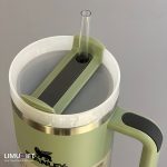 ماگ نِی‌دار استنلی Stanley Quencher رنگ سبز 40oz- کد 0389 - Image 2