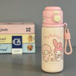 تراول ماگ فانتزی کرومی، ملودی و سینامورول دوحالته برند Sanrio کد 0496 - Image 2