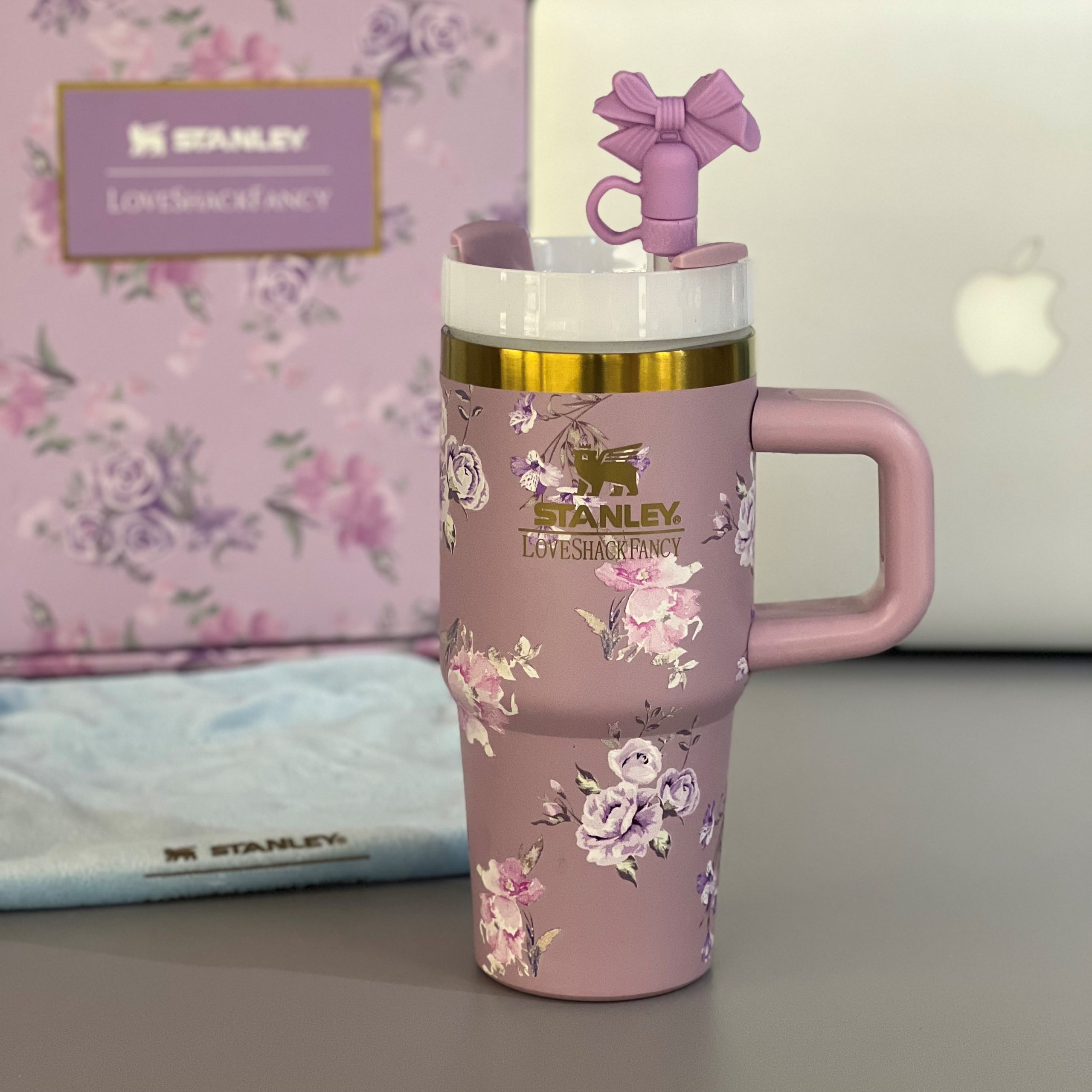 مینی استنلی گلدار بنفش 14 oz ماگ استنلی مینی گلدار بنفش 14oz جعبه کادویی (Stanley) کد 0555 - تصویر 1